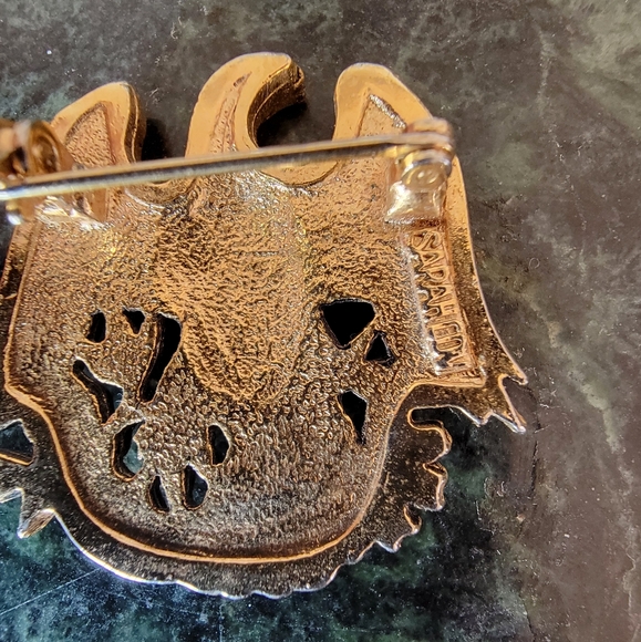 SARAH COVENTRY Goldtone Eagle Brooch. - Picture 3 of 5